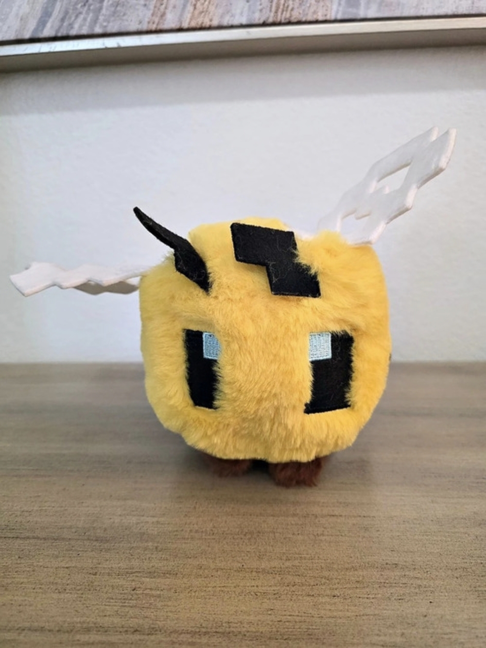 Mattel A Minecraft Movie Bee 8-Inch Plush Stuffed Animal